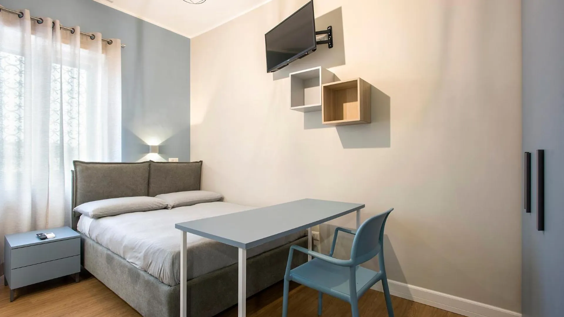 Raven Color Hotel Rome