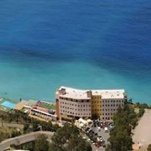 capo-skino-park-hotel.sicilyhotelsitaly.net/